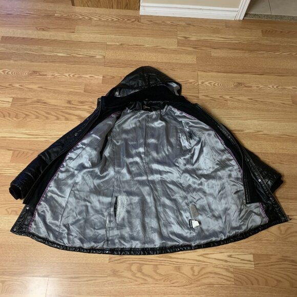 Danier Black Leather Winter Coat Size M-L - Picture 3 of 4